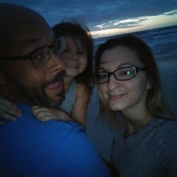 ⭐Meet your posher!⭐ Hi!!!⭐ - Picture 7 of 8